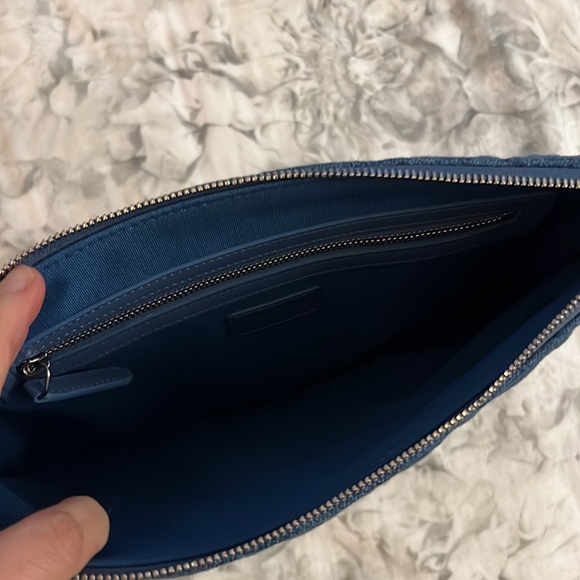 BRAND NEW Authentic Chanel Denim O Case Pouch Clutch Medium - Picture 4 of 10